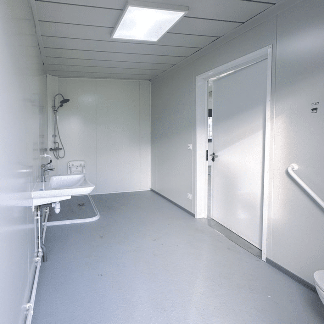 sanitaire pmr salle de vie